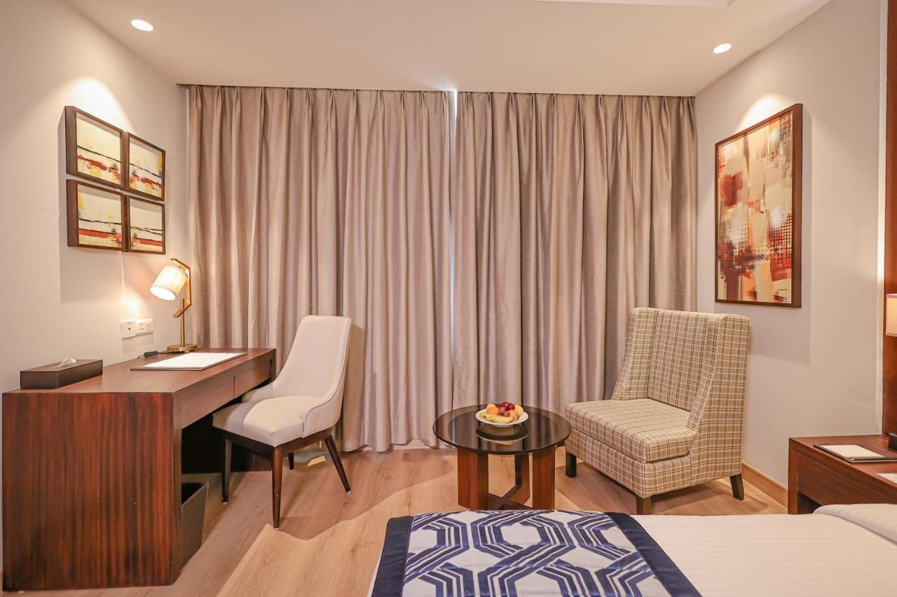 Regenta Dehradun By Royal Orchid Hotels Limited Exterior foto