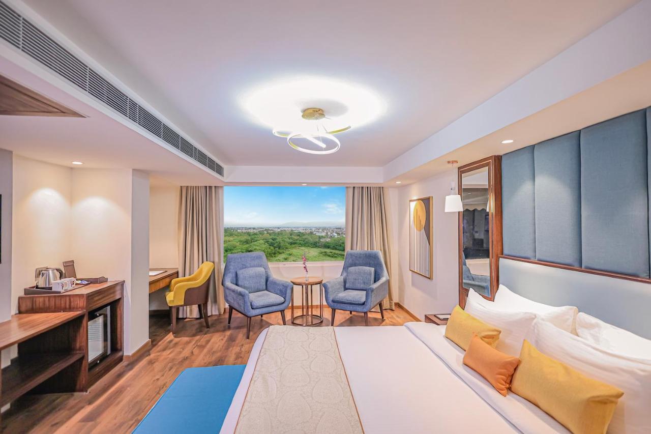 Regenta Dehradun By Royal Orchid Hotels Limited Exterior foto